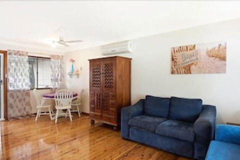 Budgewoi Cottage - Accommodation Gold Coast 5