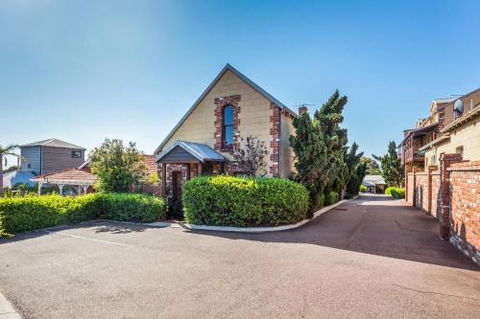 100 On South Callan Apartments - Accommodation Gold Coast 5