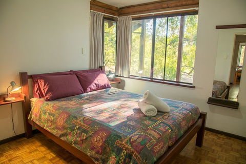 Wyadup Brook Cottages - Gold Coast 4U 2