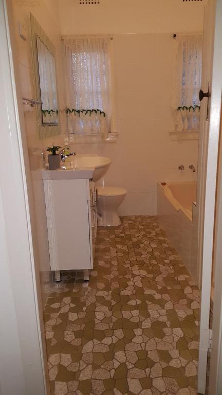 King Cottage - Gold Coast 4U 4