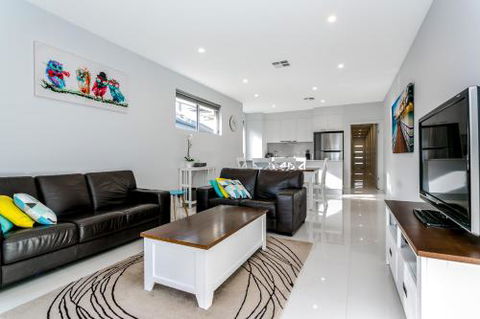 Ella House Adelaide - Gold Coast 4U 4
