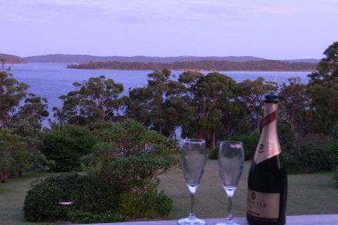 A Lakehouse Escape - Accommodation Gold Coast 7