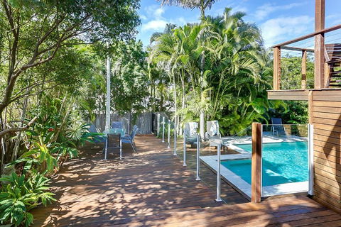Coast Along - Accommodation Gold Coast 5