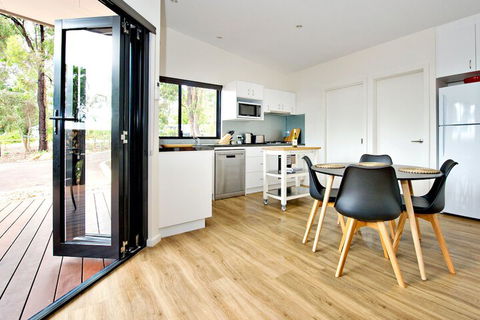 Old Dairy Cottage Adults Only - Accommodation Gold Coast 2