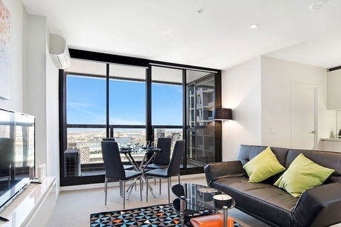 IFSuites (IFSTAYS) Upper West Side Apartment - Accommodation Gold Coast 2
