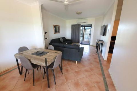 Lakeview Apartments - Gold Coast 4U 3
