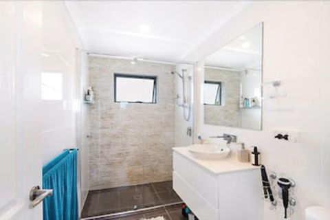 Koonah Townhouse - Gold Coast 4U 5