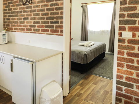 The Leeton Heritage Motor Inn - Gold Coast 4U 2