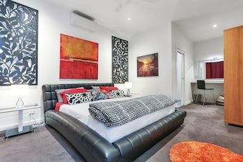 Barossa White House - Gold Coast 4U 6