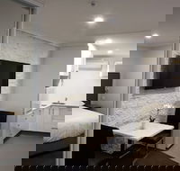 The Duck Inn Apartments - Gold Coast 4U