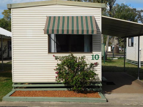 Villa Holiday Park - Accommodation Gold Coast 3