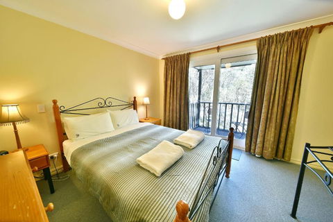 Three Bears 2 - Accommodation Gold Coast 3