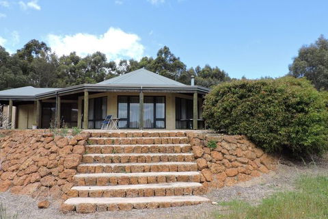 Rural Hideaway - Accommodation Gold Coast 3