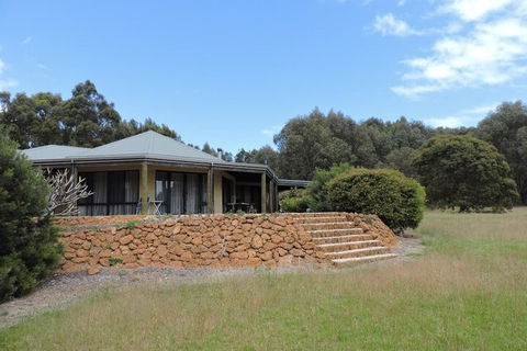 Rural Hideaway - Accommodation Gold Coast 2