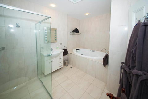 Yankalilla Bay Homestead - Accommodation Gold Coast 1