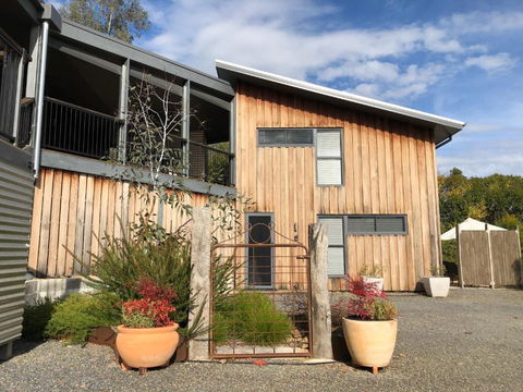 Sajes House & Pod - Accommodation Gold Coast 2