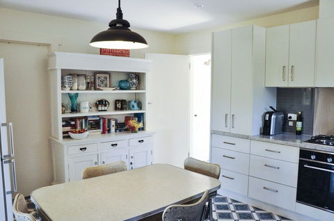 FALMOUTH Seadrift Cottage - Accommodation Gold Coast 2
