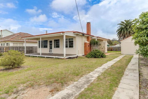 Bennetts - Accommodation Gold Coast 5