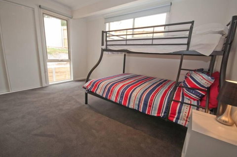 Chevalier - Accommodation Gold Coast 4