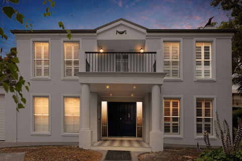 Sandymount - Accommodation Gold Coast 0