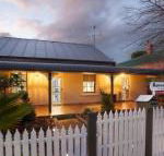 Rawsons Retreat Five Bedroom Home Walk CBD Includes Breakfast - Gold Coast 4U