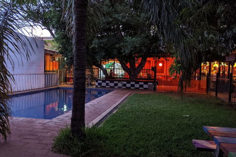 Jump Inn Alice Budget Accommodation - 1 Gold Coast 5