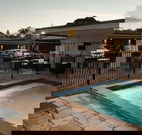 New Crossing Place Motel  Apartments - Accommodation Gold Coast