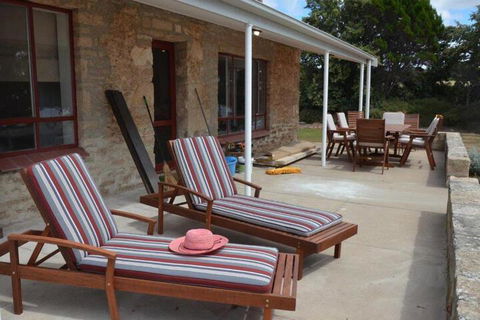 Ratcliff Cottage - Gold Coast 4U 4