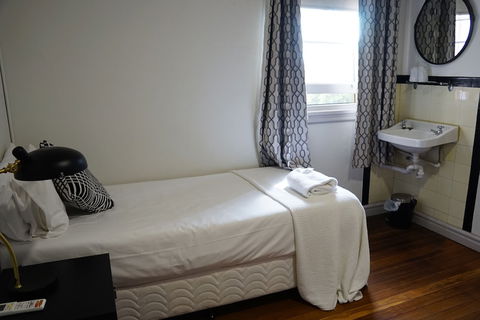 The Tamworth Hotel - Gold Coast 4U 2