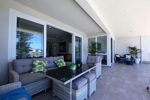 Marina Views At Mindarie Marina - Gold Coast 4U 2