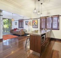 Anville Court - Gold Coast 4U