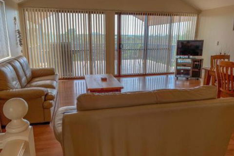 The Curly Seahorse - Accommodation Gold Coast 5