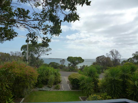 Island View 2 - Accommodation Gold Coast 3