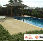La Mer Home with a Pool - Gold Coast 4U