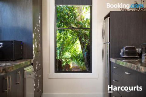 The WeareHouse In Deloraine - Accommodation Gold Coast 7