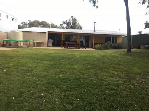 Amazing River House - Accommodation Gold Coast 1