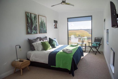 Dragonfly Cottages - Accommodation Gold Coast 7