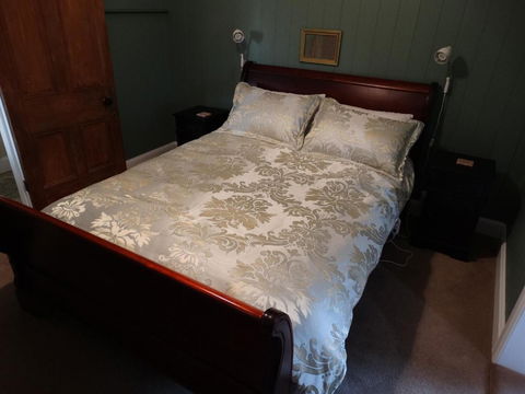 Loughmore House - Accommodation Gold Coast 6