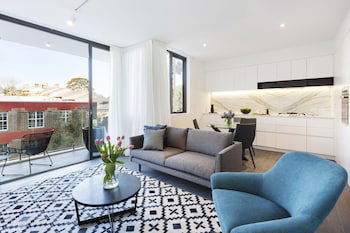 Botanik Apartment Hotel - Gold Coast 4U 1