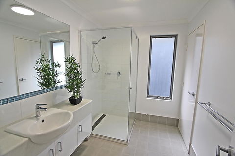 Mayfair - Accommodation Gold Coast 4