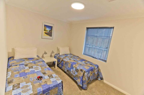 Mayfair - Accommodation Gold Coast 6