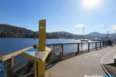 Beachside Rest - Gold Coast 4U 4
