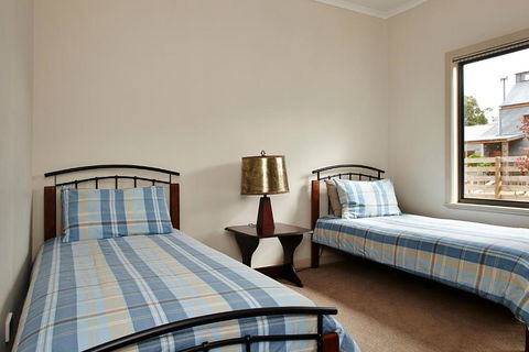 La Casa - Accommodation Gold Coast 2