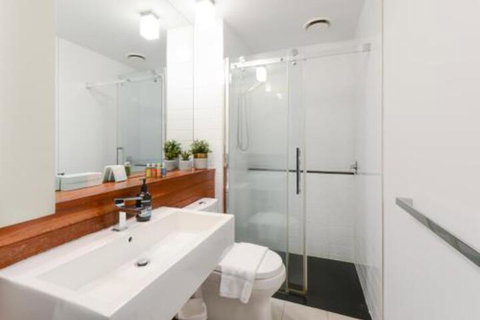 Canvas Suites On Russell Place - Accommodation Gold Coast 3