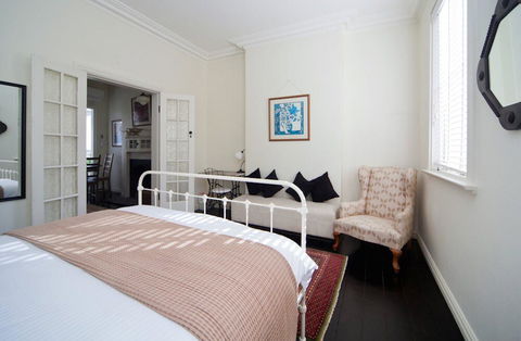 MPT67A Beautifully Decorated 1 Bed - Gold Coast 4U 6