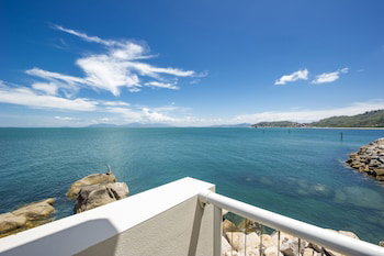 1 Bright Point Apartment 4202 - Accommodation Gold Coast 1