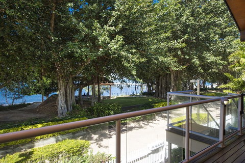 Picnic Bay Apartments Unit 4 - Accommodation Gold Coast 0