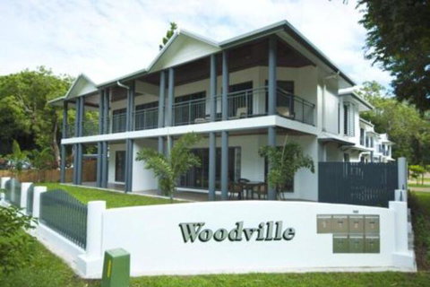 Woodville Beach Townhouse 5 - Accommodation Gold Coast 0
