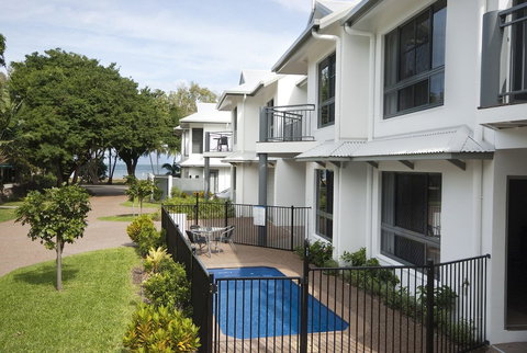 Woodville Beach Townhouse 5 - Accommodation Gold Coast 1