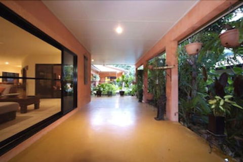Hacienda Cooya Beach - Accommodation Gold Coast 2